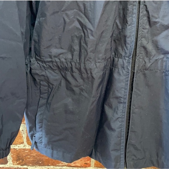 Northern Reflections Vintage embroidered windbreaker. - Picture 4 of 6